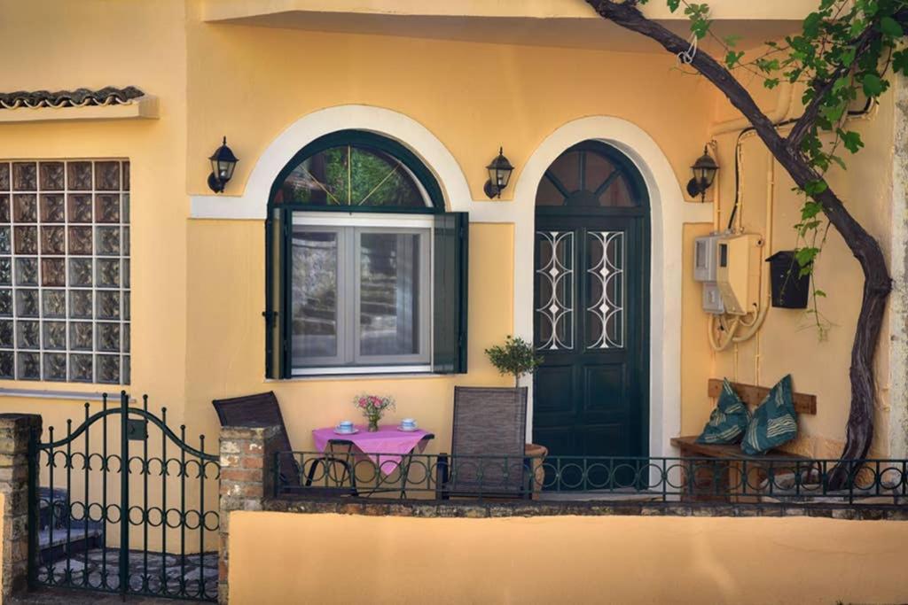 Nafsikas Apartment - Ipsos Beach Экстерьер фото