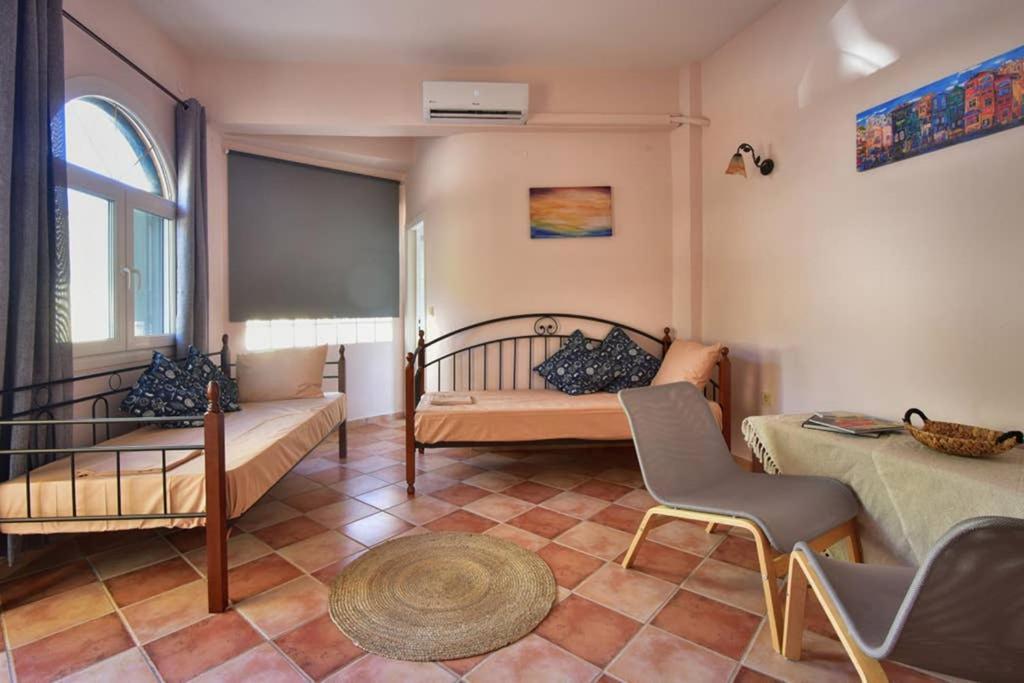Nafsikas Apartment - Ipsos Beach Экстерьер фото