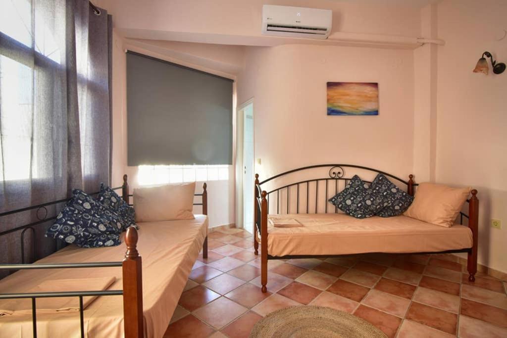 Nafsikas Apartment - Ipsos Beach Экстерьер фото